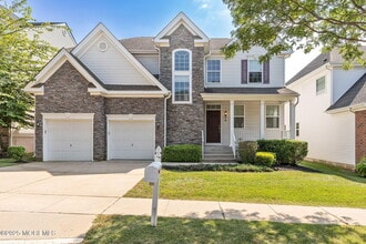 Building Photo - 9 Feakes Dr