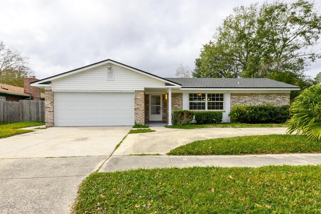 Foto principal - 924 Perkins Pl