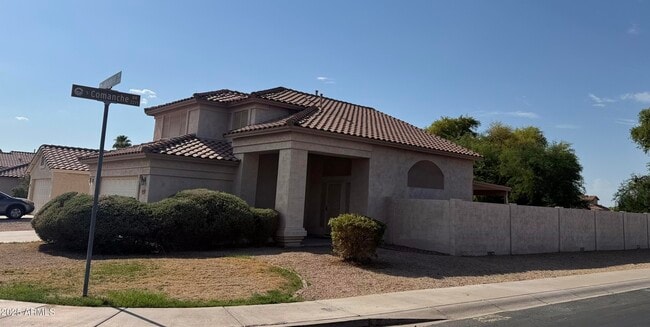 Building Photo - 1266 W Kingbird Dr