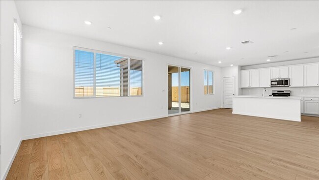 Foto del edificio - 1045 Lost Creek Ranch Dr