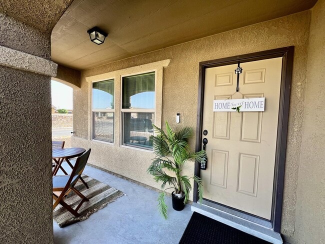 Building Photo - 749 Villa Romero Dr