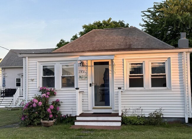 Foto del edificio - 341 Shawomet Ave