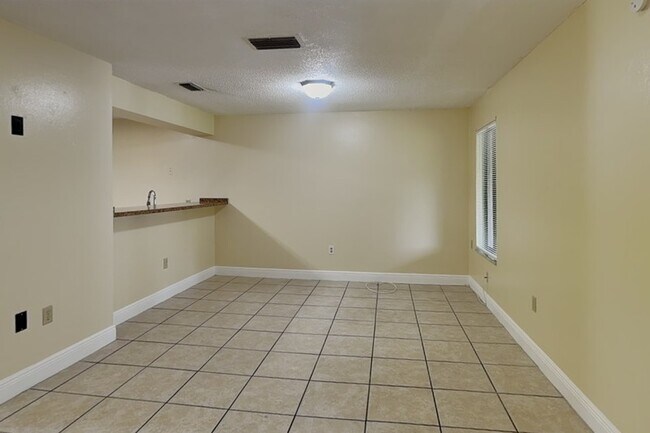 Foto del edificio - 479 Prestwick Pl