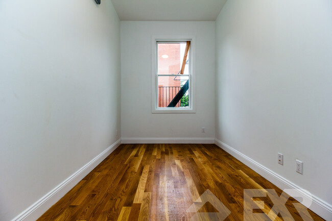 Building Photo - 287 Wyckoff Ave