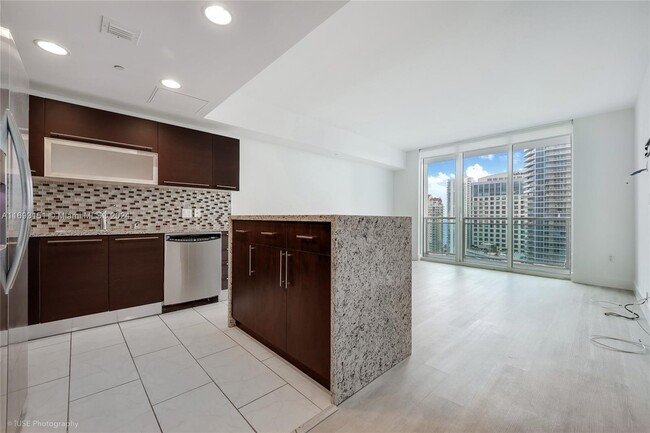 Foto del edificio - 950 Brickell Bay Dr