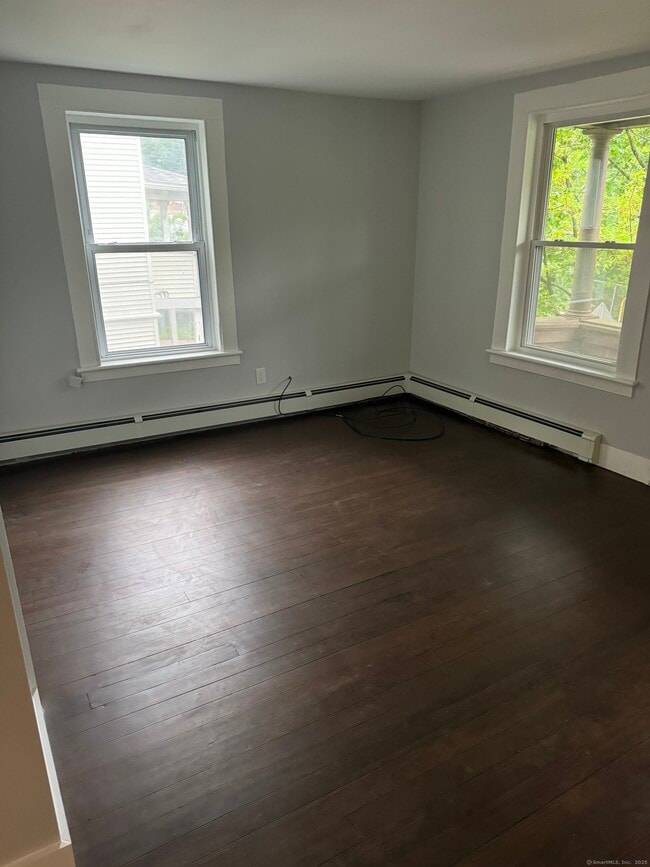 Building Photo - 94 W Main St