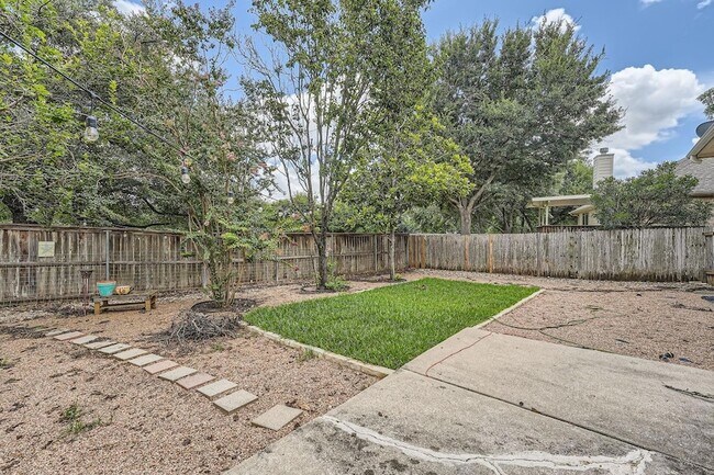 Foto del edificio - 14813 Jacks Pond Rd