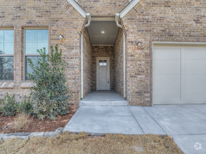 1324 Chelham Ln