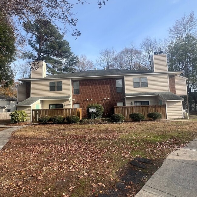 Photo - 211 Hidden Branches Close (Winterville, NC) Townhome