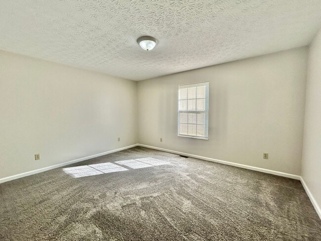Building Photo - 2 bedroom/2 bath unit for rent