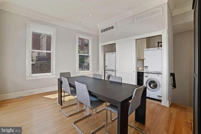 Foto del edificio - 3348 Prospect St NW