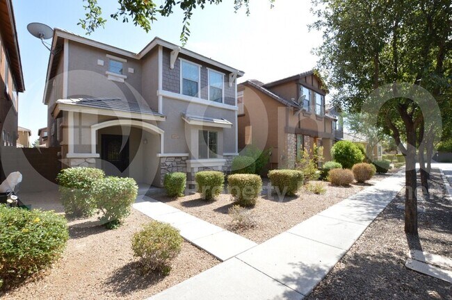 Building Photo - 4355 E Selena Dr