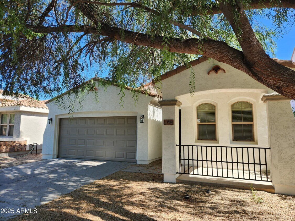 Primary Photo - 3502 E Liberty Ln