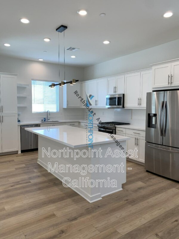 Foto del edificio - 581 Townsend Way