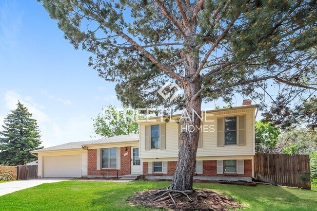 Building Photo - Charming 4 Bedroom in Aurora!