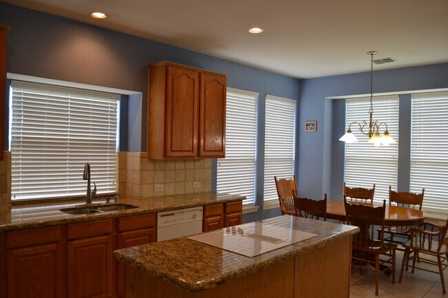 Foto del edificio - House for Lease in Plano