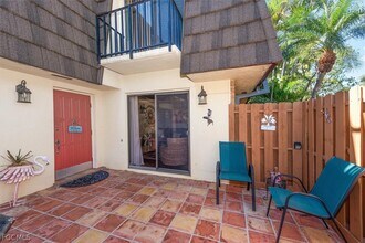 Building Photo - 4029 Sandlewood Ln