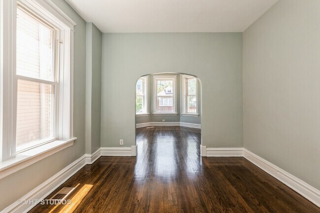 Foto del edificio - 5621 S Justine St