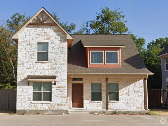 Building Photo - 116 Waverly Dr