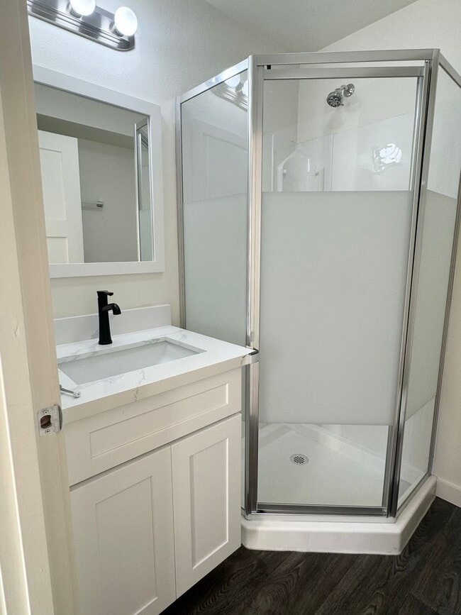 Foto del edificio - 2 BEROOM 2 BATH HOUSE FOR RENT