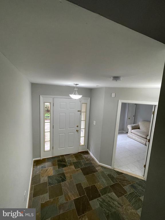 Building Photo - 9651 Athens Pl