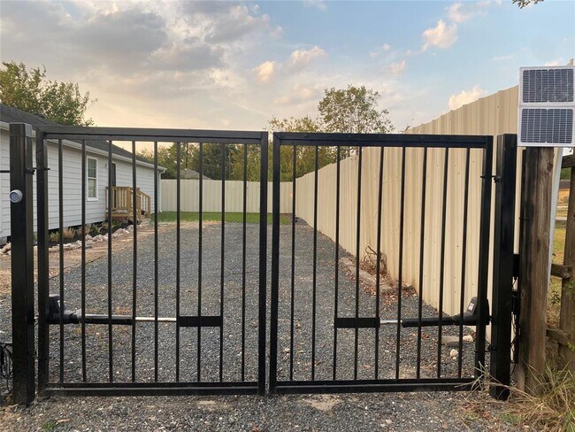 Foto del edificio - 4407 Cline St