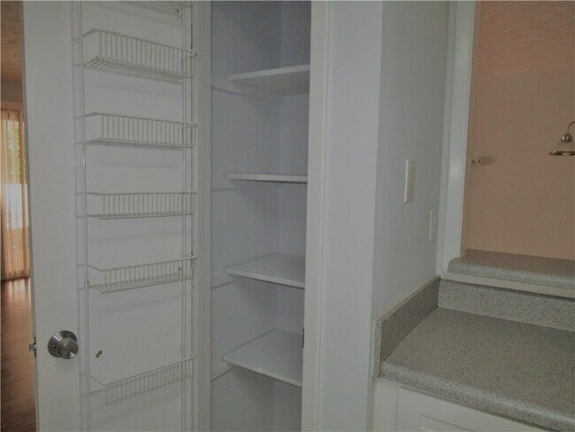 Building Photo - 1503 Wynnes Ridge Cir SE