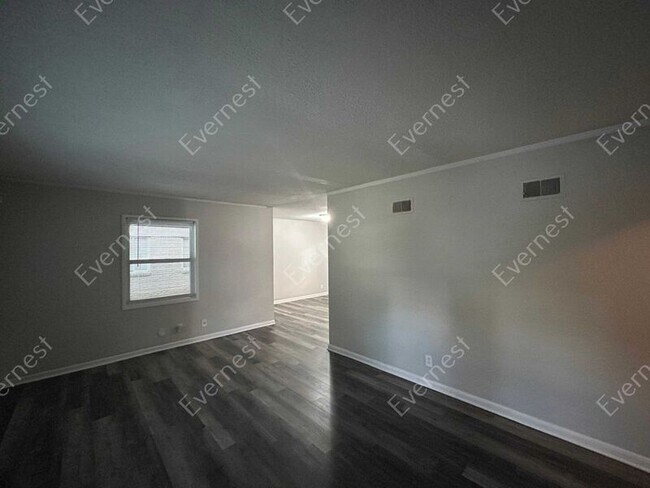Building Photo - 1316 Broadmoor St