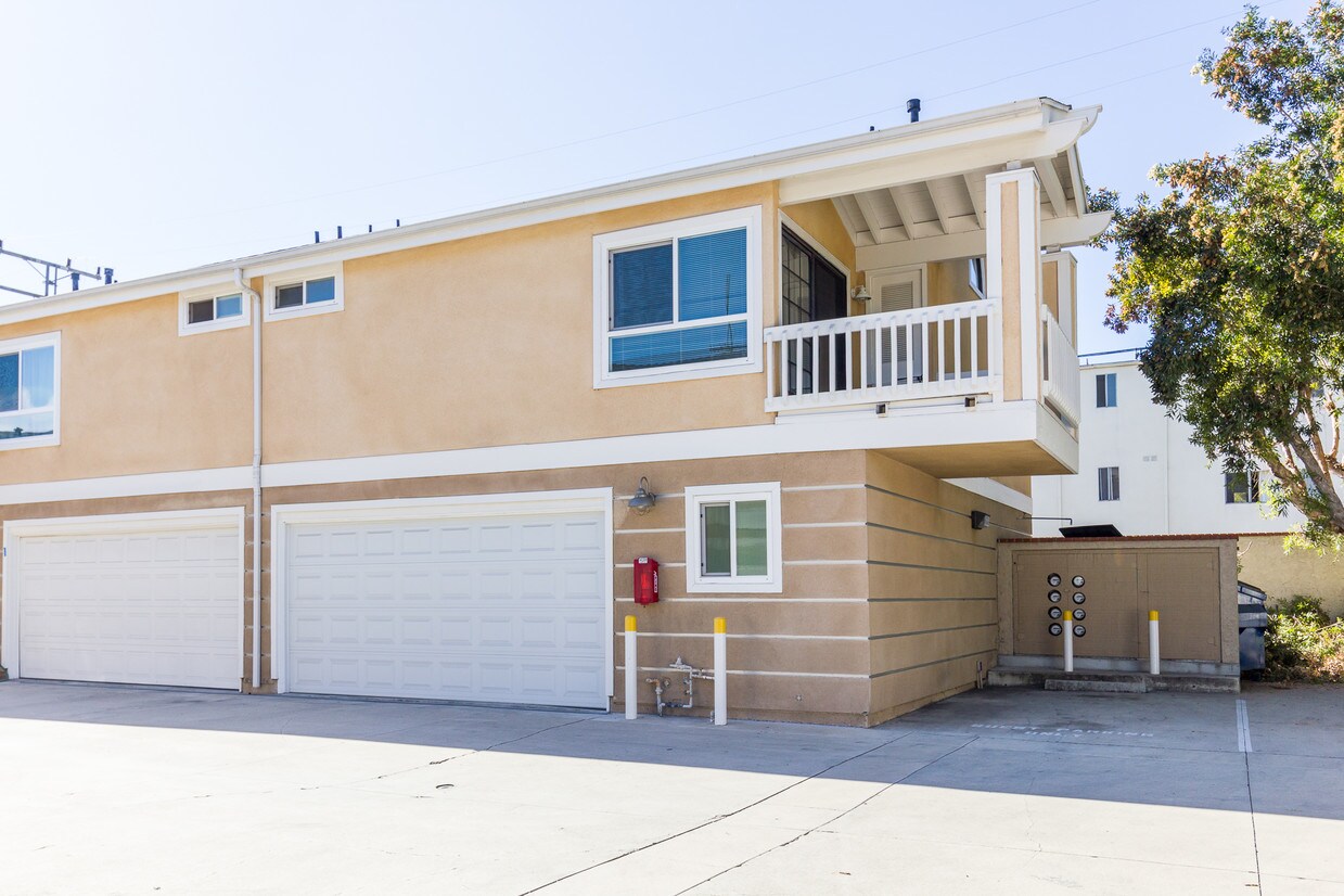 2027 Artesia Blvd, Torrance, CA 90504 Townhome Rentals in Torrance CA