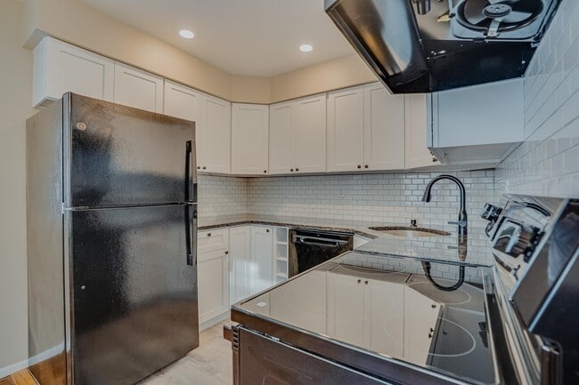 Building Photo - 1138 Farm Rd