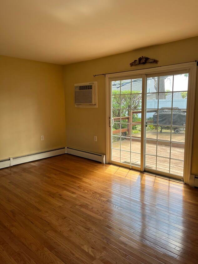 26 Cutter Ln, Levittown, NY 11756 House Rental in Levittown, NY