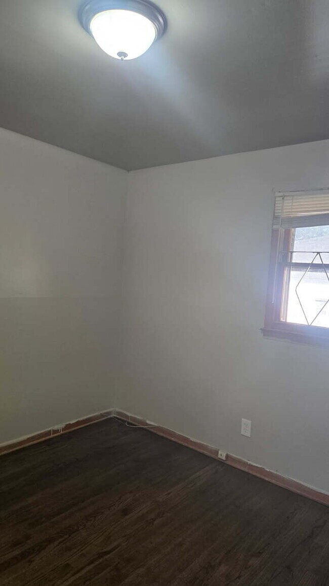 Foto del edificio - 50% discount on first month's rent with approved application