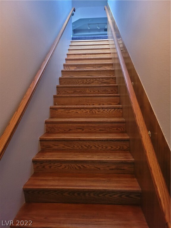 6917 Cobre Azul Ave, Las Vegas, NV 89108 Townhome Rentals in Las