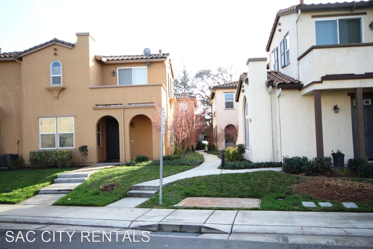 Primary Photo - 3 br, 2.5 bath House - 8122 Crystal Walk C...
