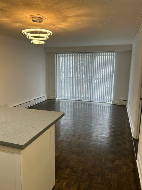 Building Photo - Beautifully Renovated 3 Bedroom 2 full bat...