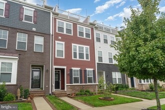 Building Photo - 1579 Sandpiper Bay Lp