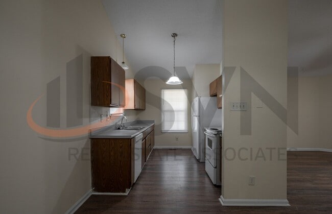 Building Photo - 3BR, 2BA Durham Home with Deck and LVP Flooring