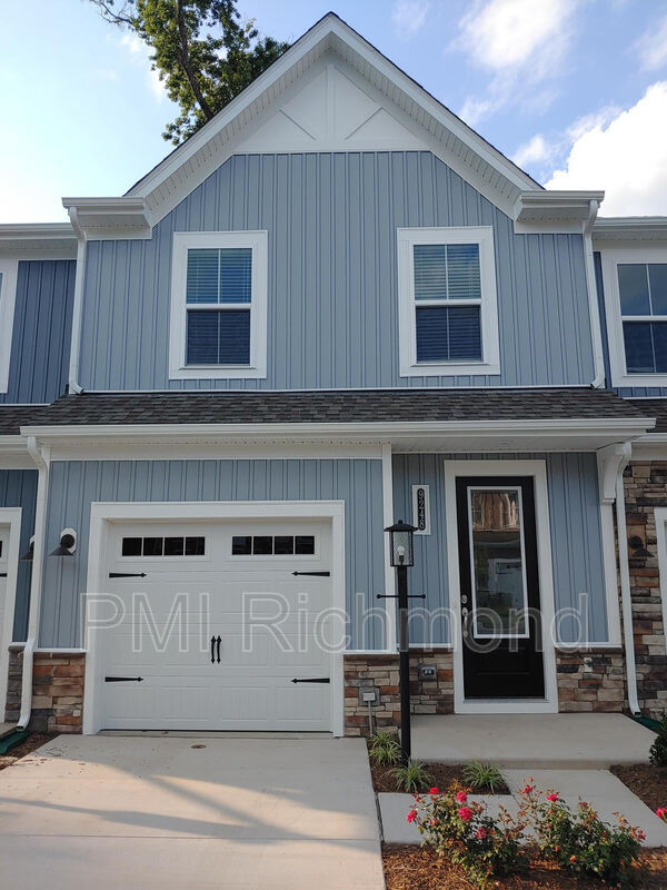 Building Photo - 9248 St Charles Cir