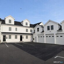 Building Photo - 20 Bouton St