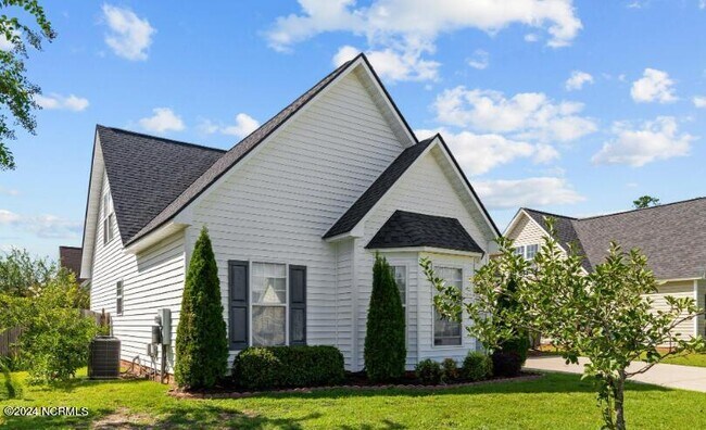 Building Photo - 3704 Tifgreen Dr