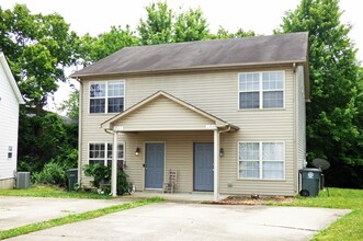 Building Photo - 2820 Hanna Pl
