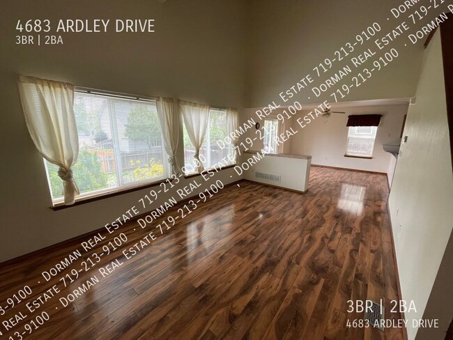Building Photo - 4683 Ardley Dr