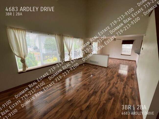 Foto del edificio - 4683 Ardley Dr