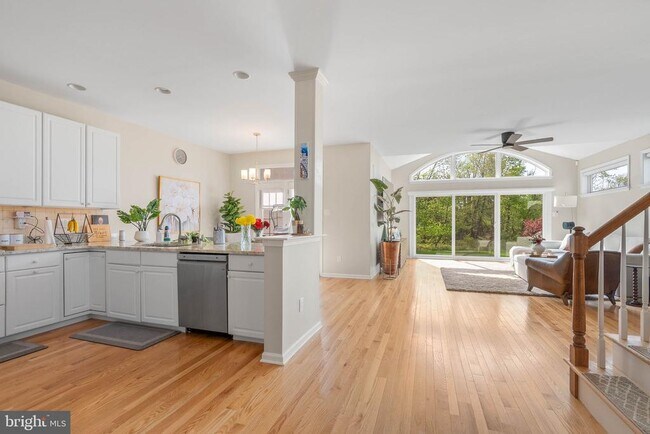 Foto del edificio - 200 Victoria Ct