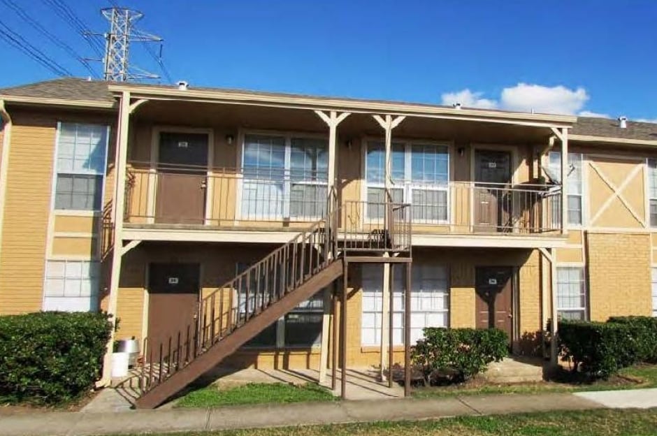 Primary Photo - 7550 Drouet St