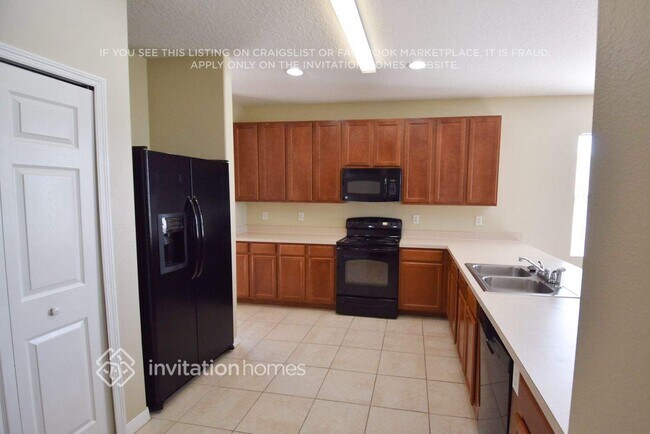 Foto del edificio - 4882 Sweet Cedar Cir