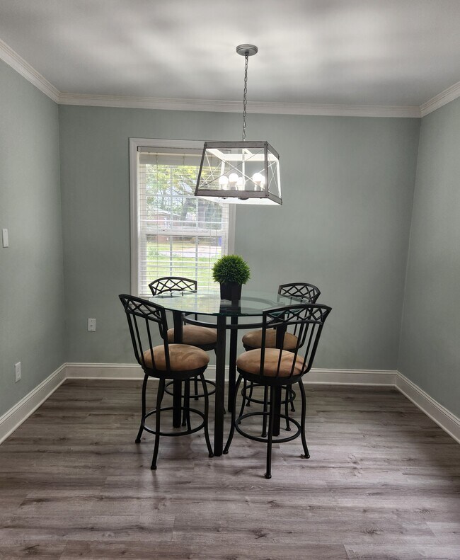 Building Photo - 1133 North Shadow Dr