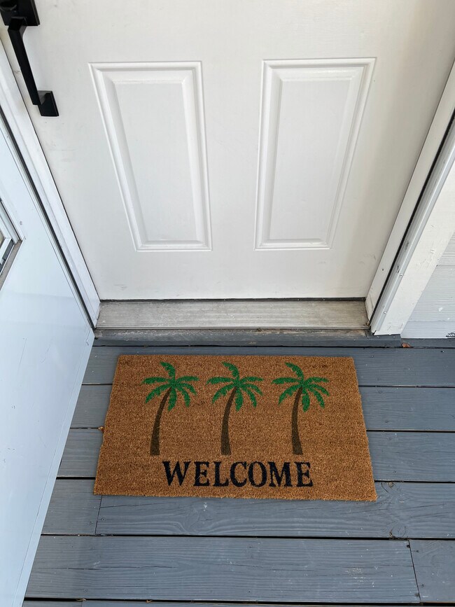 Welcome. - 1178 Murray Dr