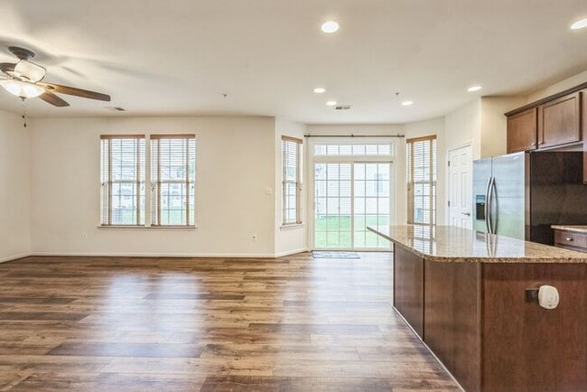 Building Photo - 22908 Snow Leopard Dr