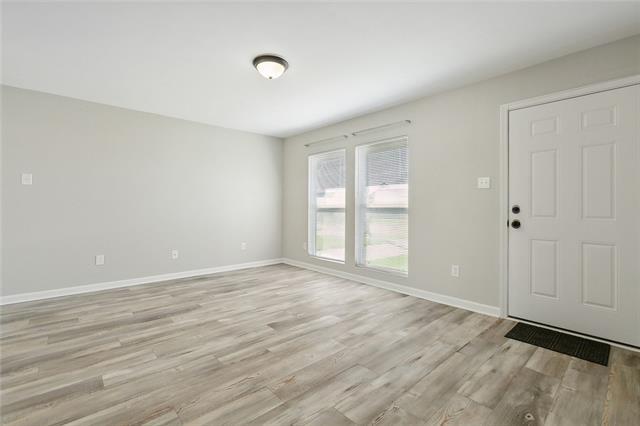 Foto del edificio - 348 Gerrie Ct